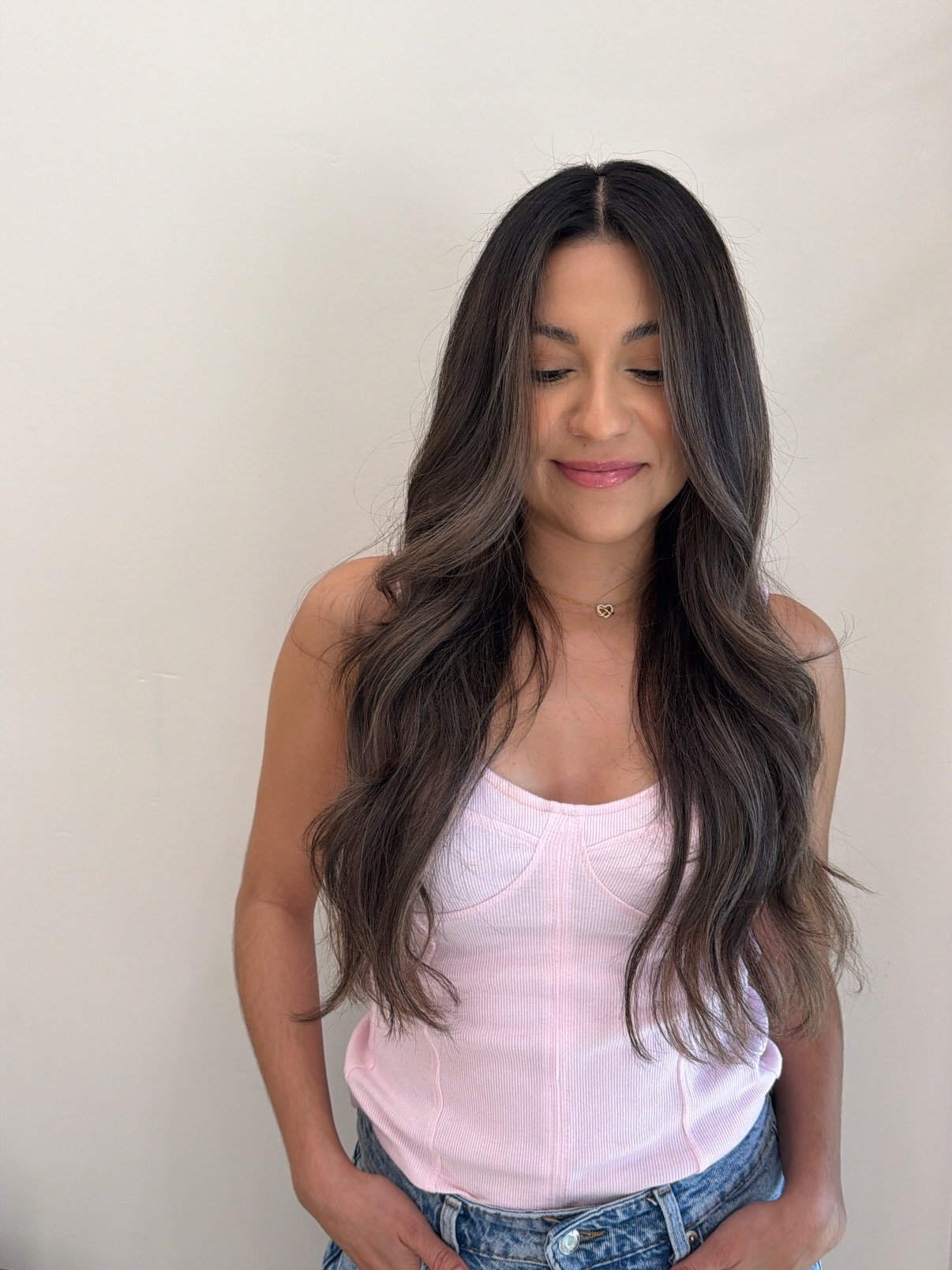 Rich Brunette edition 

Not everyone has to be blonde, find the right color to enhance your natural hair color and skin tone! 

Ready to elevate your hair experience 

For reservations clic link in bio or simply DM me 

#expensivebrunette #brunnette 