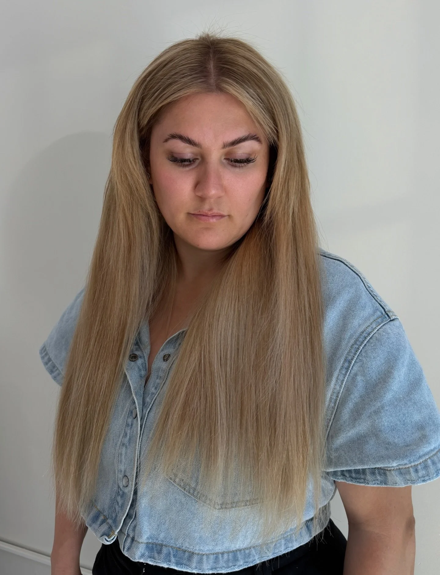 new extension clients now being accepted 🤍

every install is fully customized to your hair and your lifestyle so it blends seamlessly, feels secure, and still looks like you

extensions aren&rsquo;t just about adding length 
they&rsquo;re about plac