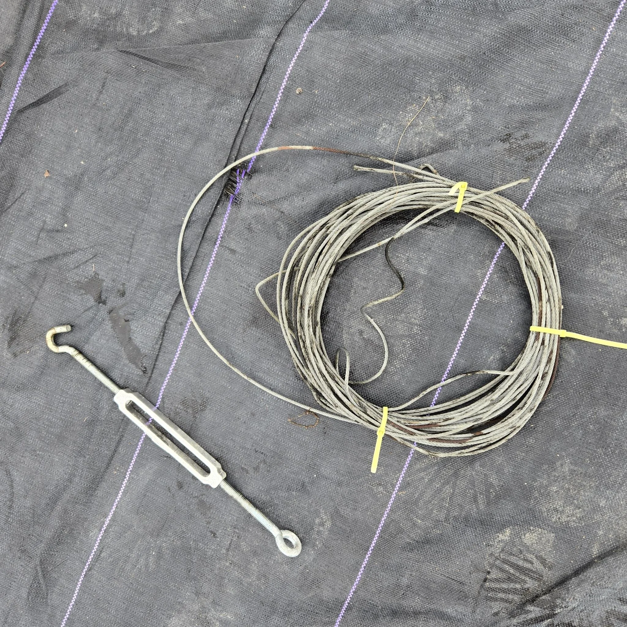 Greenhouse Hose Lead System