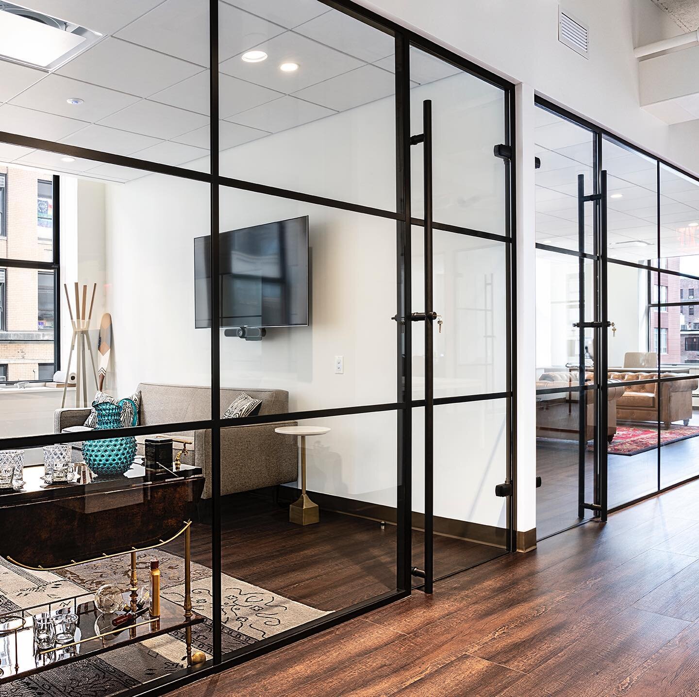 Noble People is not your typical media company. And its space isn&rsquo;t typical either. Together with @meridian_design_associates we turned 15,000 sq. ft. into a more comforting space. 
.
.
.
#officedesign #smartsolutions #beautifulspaces #glasswal