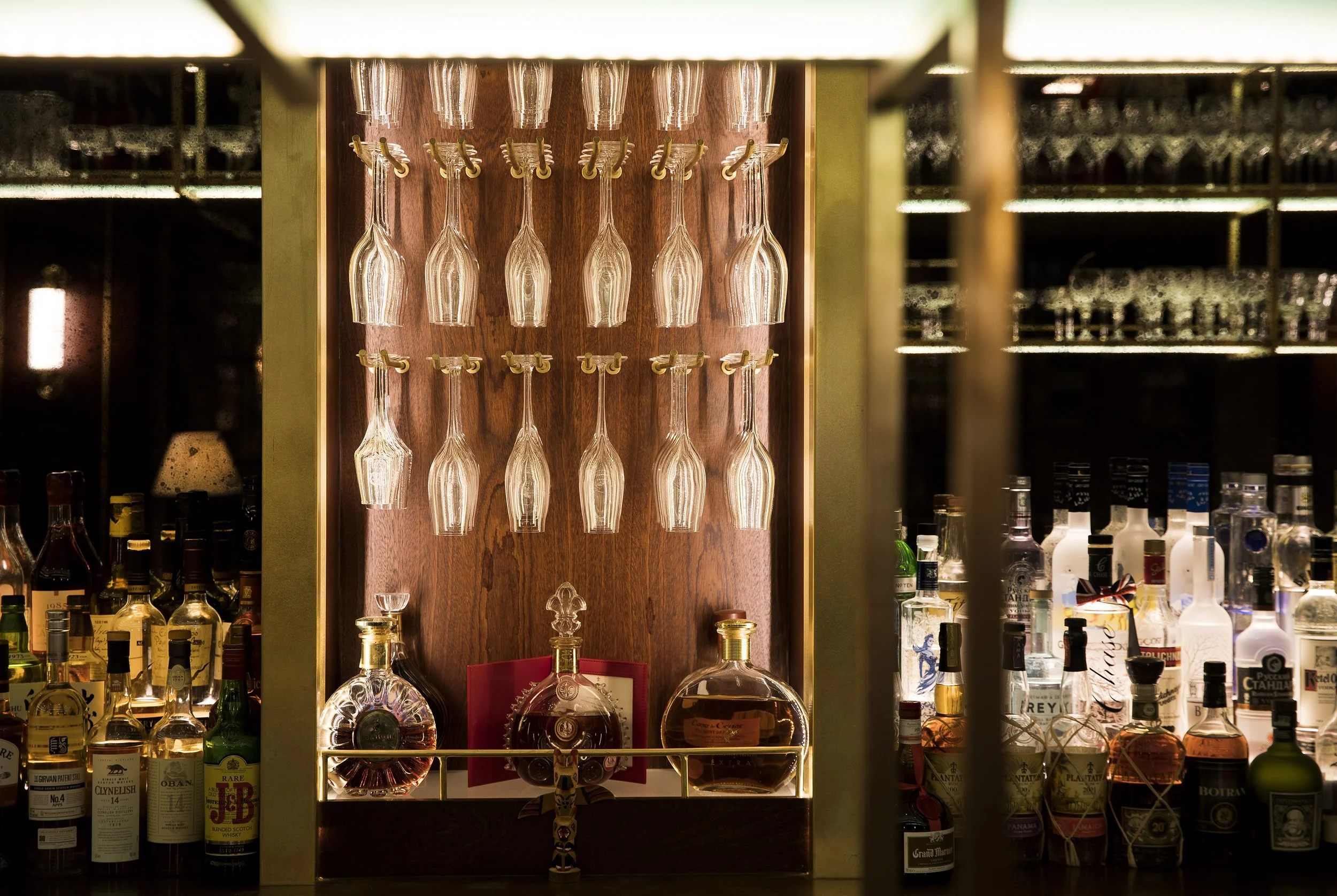  The American Bar - Bar Detail 3.jpg