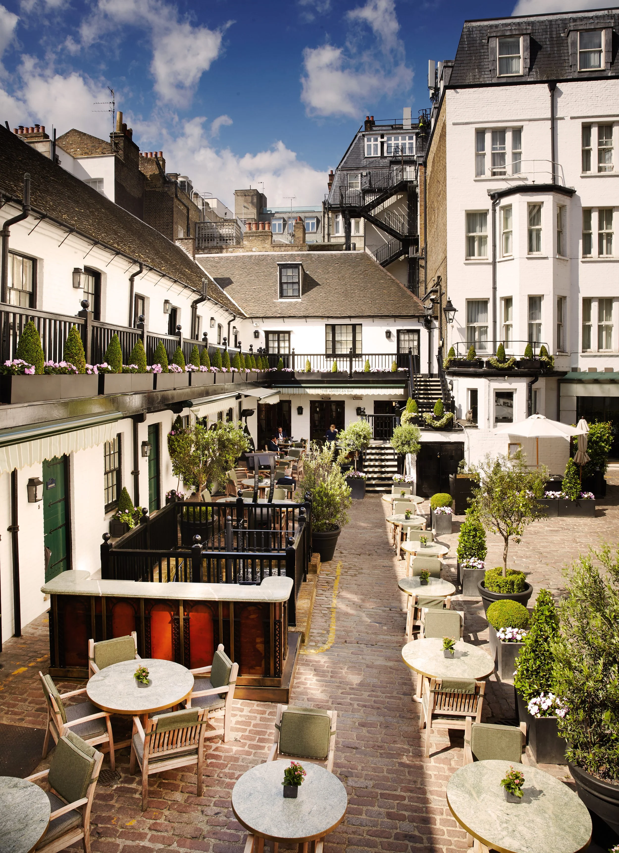 The Stafford London - Courtyard 34.jpg