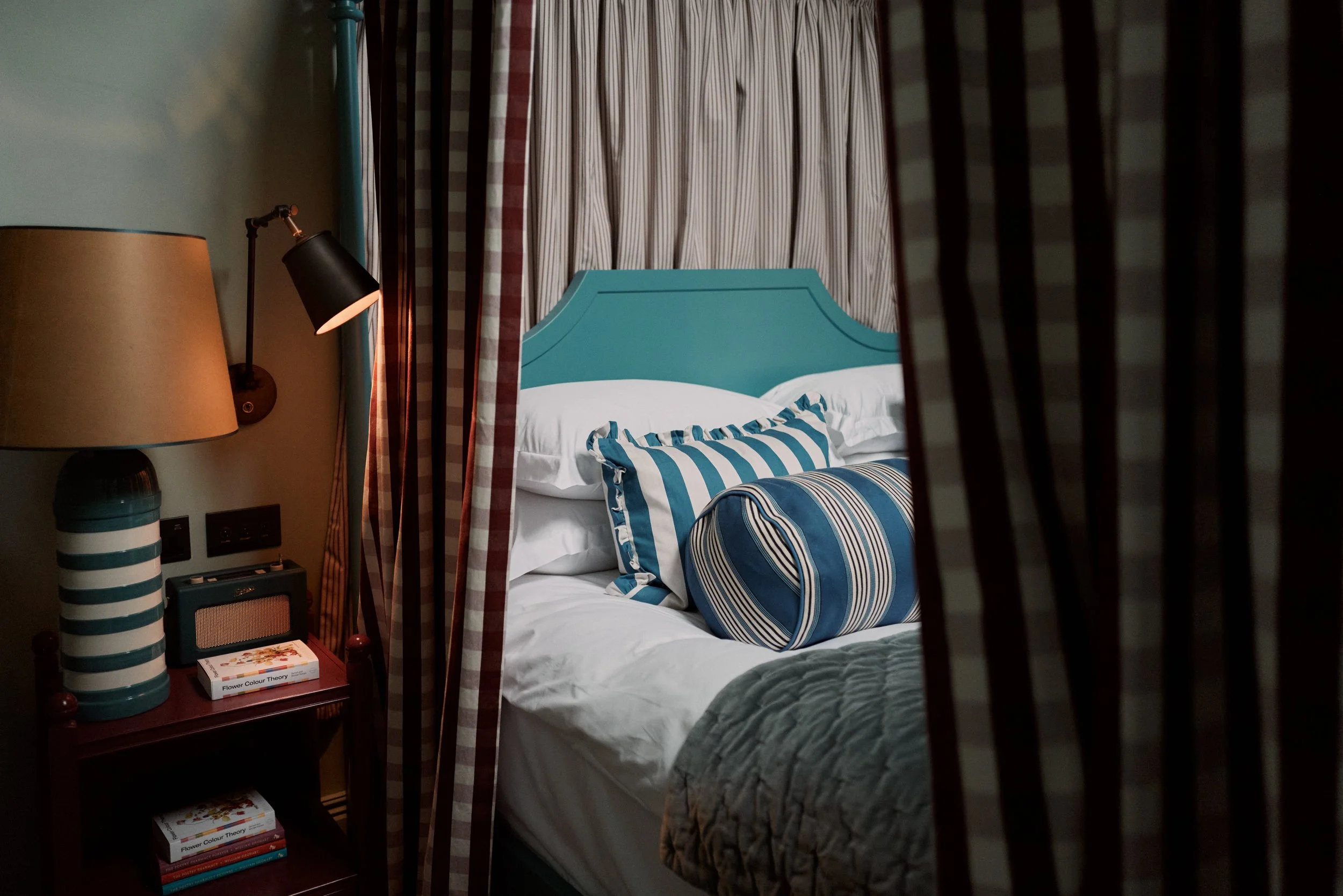 P.G.WODEHOUSE 7 - Deluxe.jpg