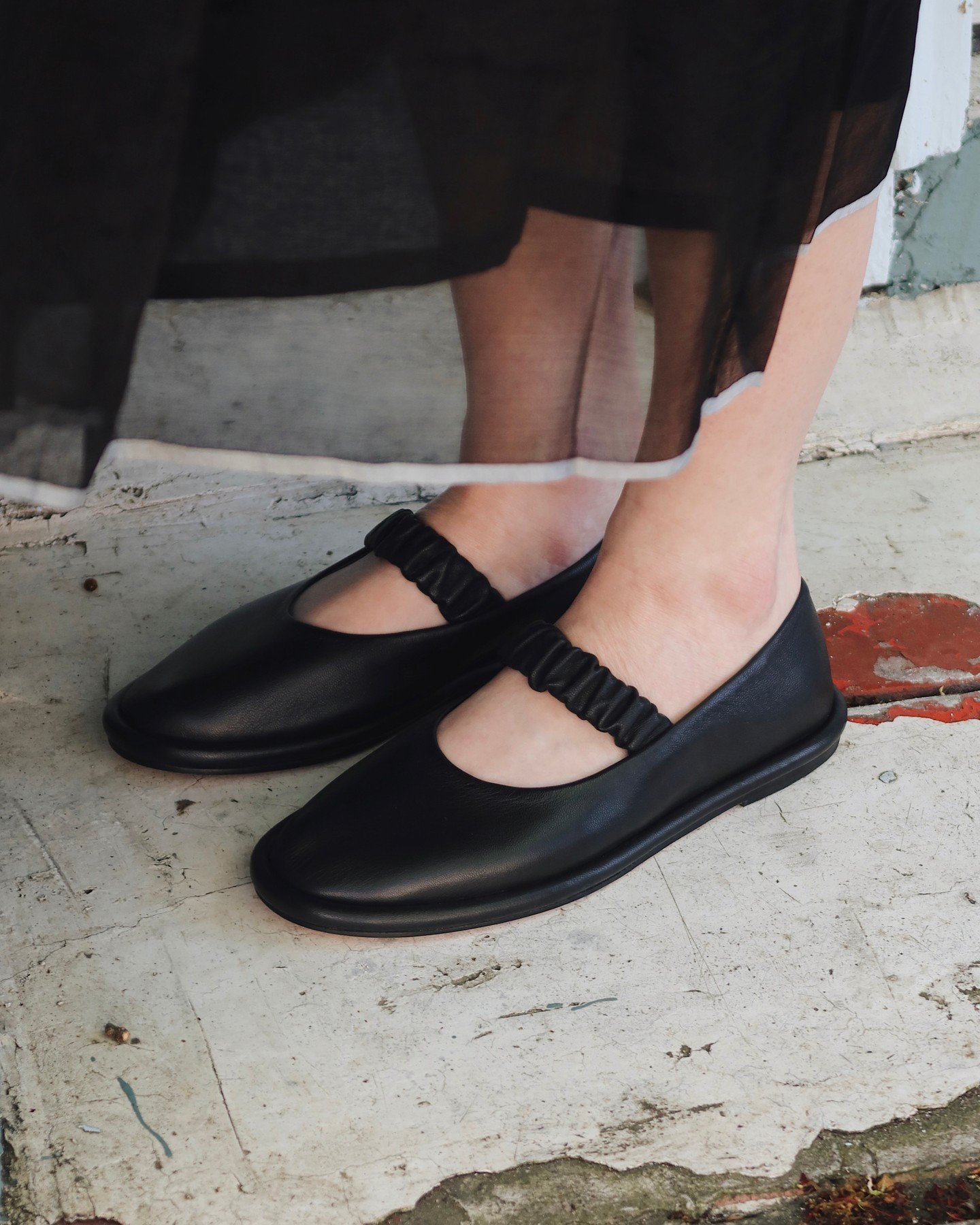 The Ruche Ballet Flat from @laurenmanoogian 🖤