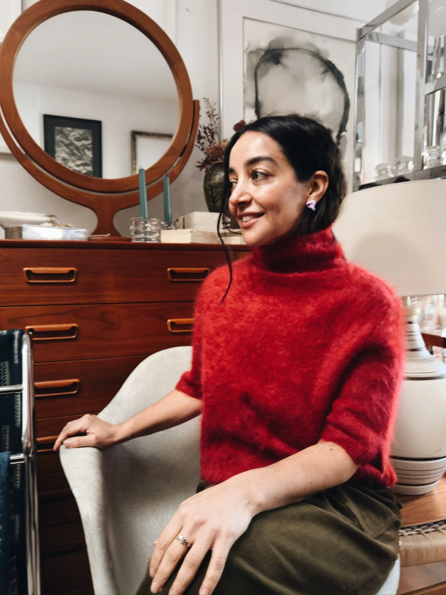 The Brushed Short Sleeve Turtleneck in Dahlia &hearts;️ from @softgoatcashmere 

Psstt stay tuned for an exciting announcement later today!