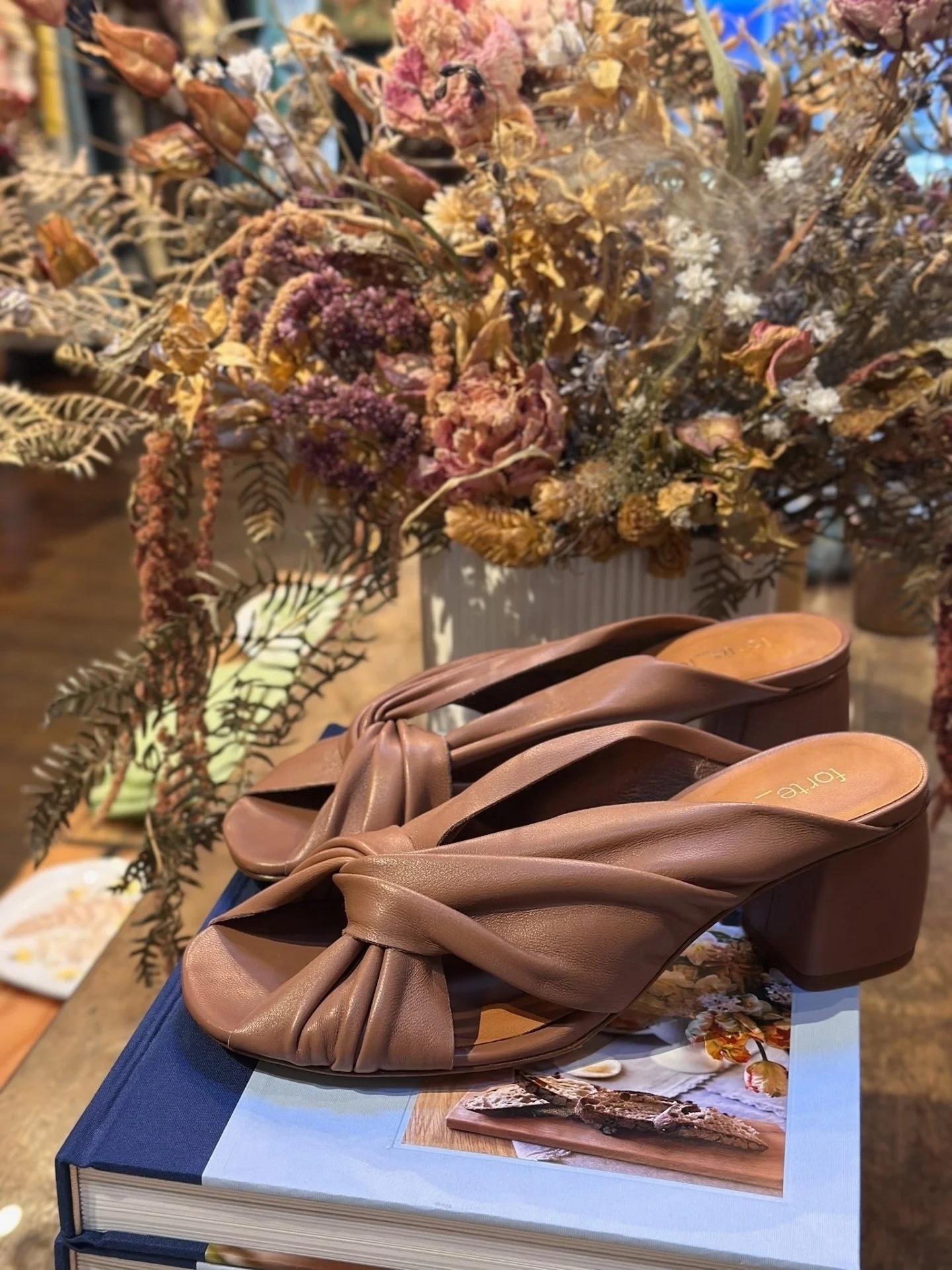 While we&rsquo;re in the holiday swing, we still have new arrivals popping into the shop! Recently arrived, the healed Napa Leather Crossed Sandal from @forte_forte 💃

Come shop with us today from 11-5! And as a reminder, gift wrapping is on us ;)