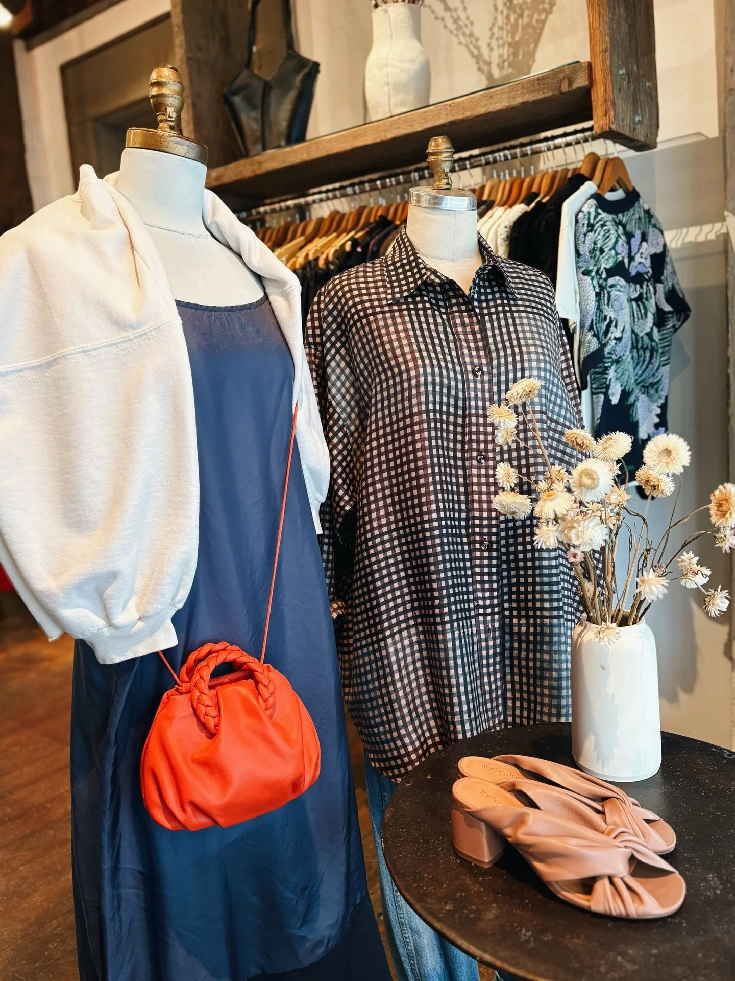 Open today 11-5 ✨

@rachelcomey 
@pasdecalaisofficial 
@hereu_ 
@forte_forte