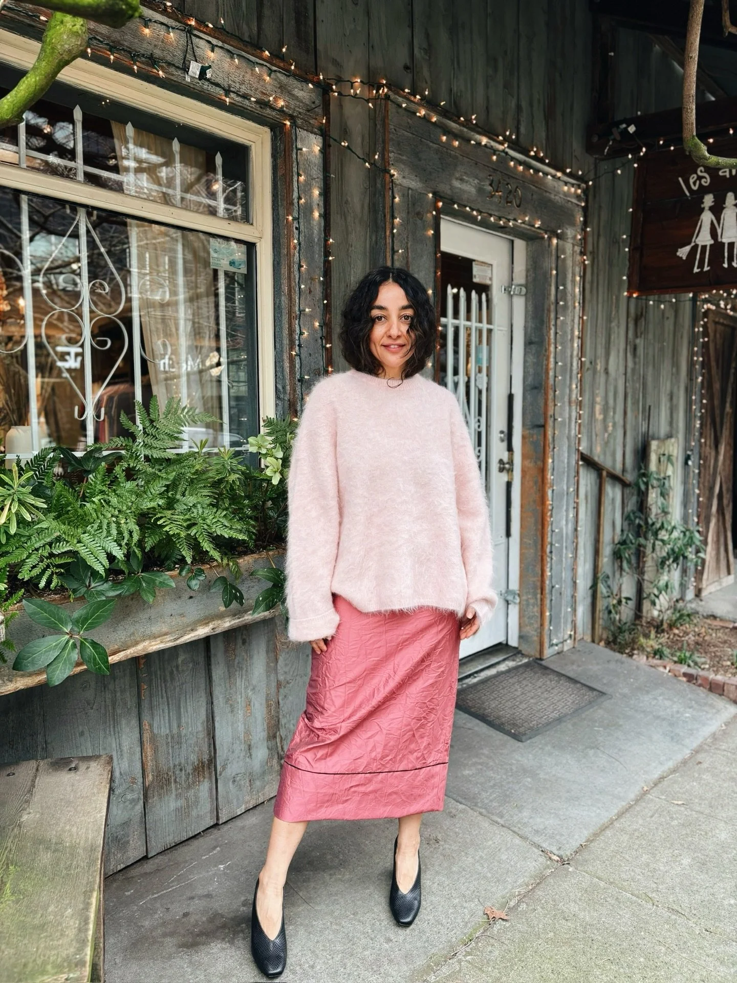 Newest arrivals from @softgoatcashmere and @rachelcomey 🌷