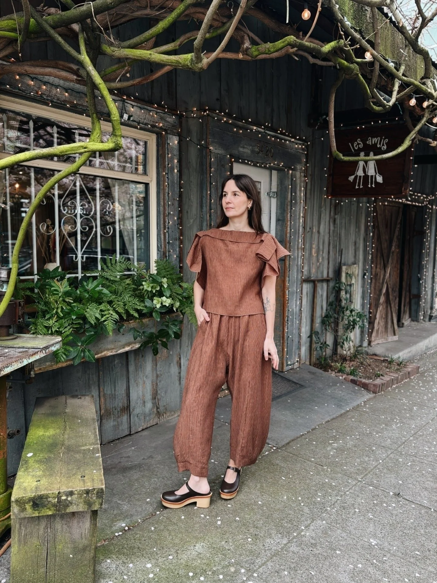 The Rivera Top &amp; Ashbolt Pant in Brown Soar Tencel from @rachelcomey 🤎