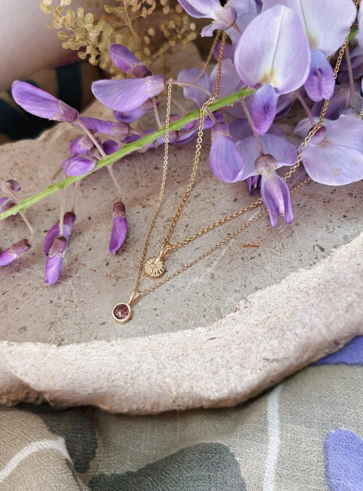 More @mollydebiak ✨ she&rsquo;ll be in the shop with us all day Friday &amp; Saturday with a trunk full of pieces outside of our shop collection- including stunning one-of-a-kind necklaces and rings! 

Just in time for Mothers Day 💕