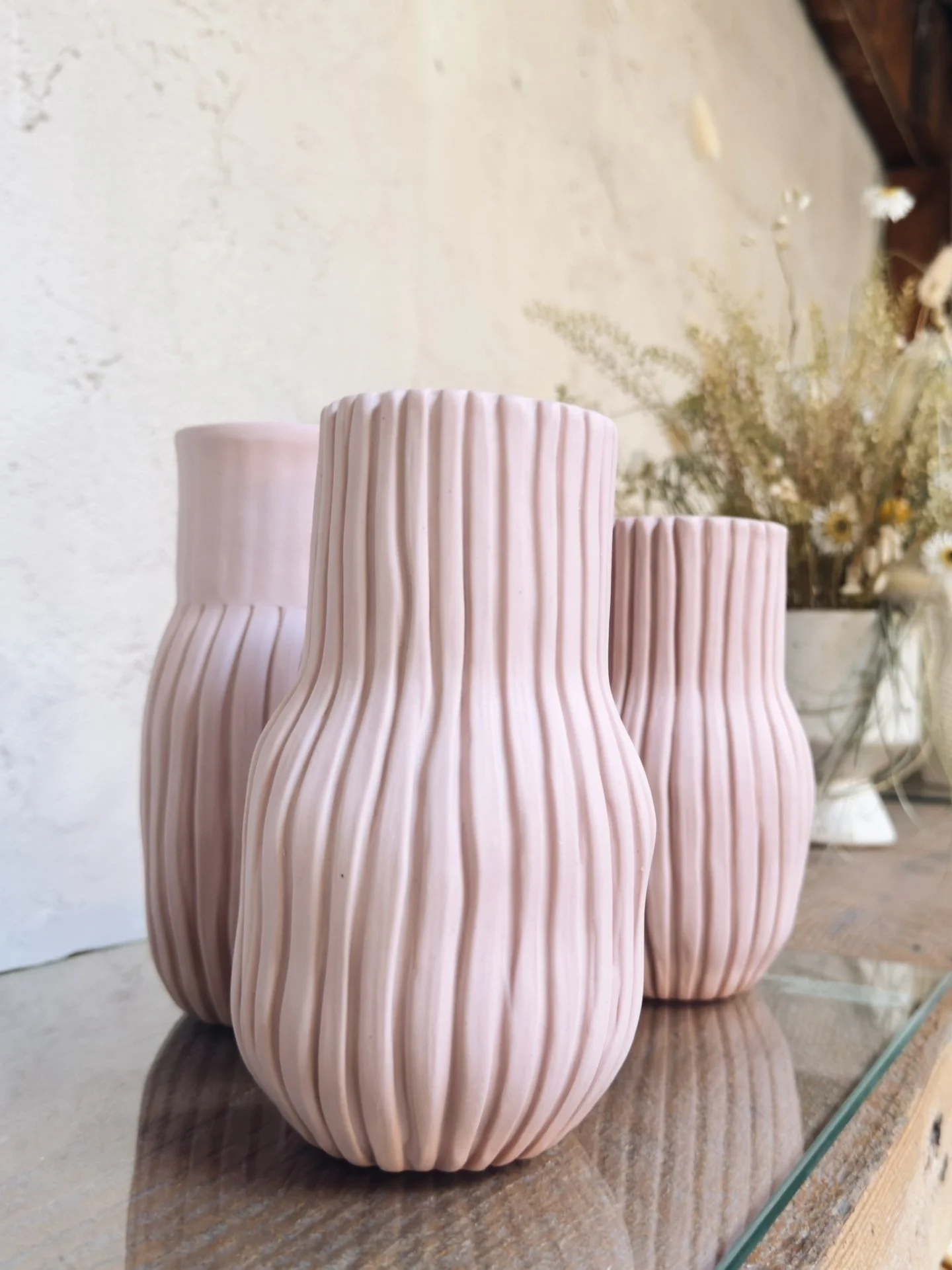 Blush Pink vases from @cymwarkovceramics 💕 If you need a last minute Mothers Day card or gift (that still feels totally intentional), we&rsquo;re here from 11-5!