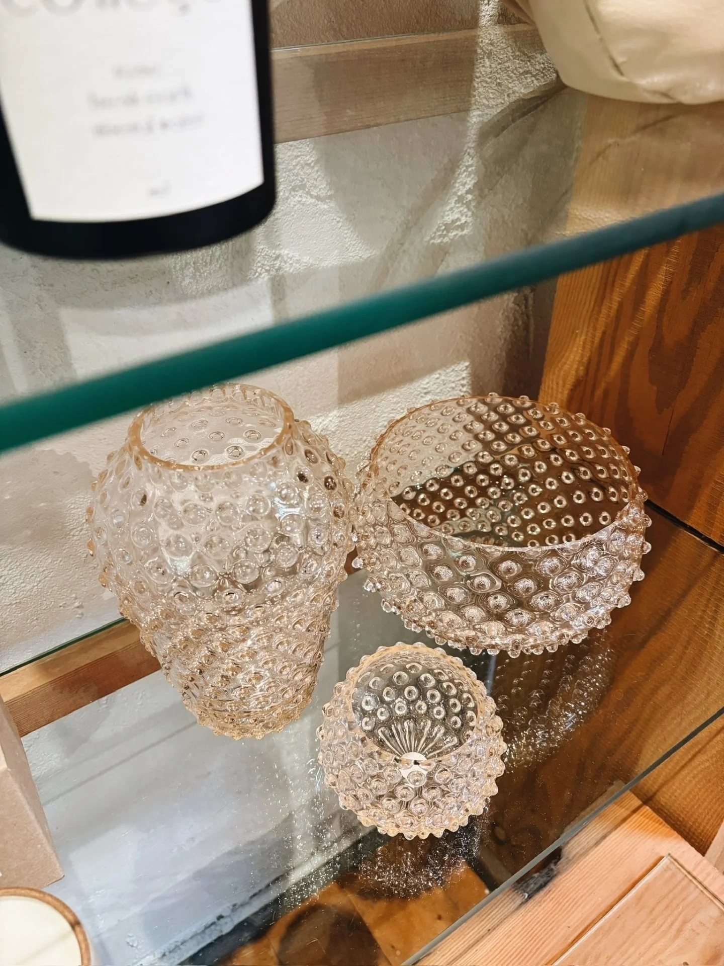 Hobnail Glassware from @wantmaure 🐡 Open today 11-6 (and we have A/C 😙)!