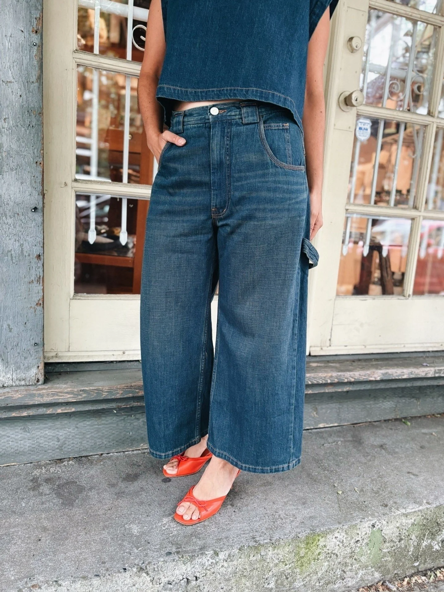 The Carpen Pant from @rachelcomey in Muddy Indigo. Swipe for back details 👉