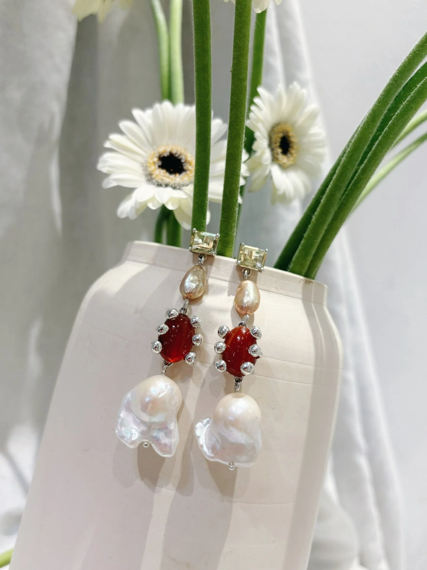The Dotto Gem Potion Earring @farisjewelry ⏺ ⏺ ⏺ with Lemon Topaz, Rose Keshi Pearl, Carnelian and Baroque Pearl