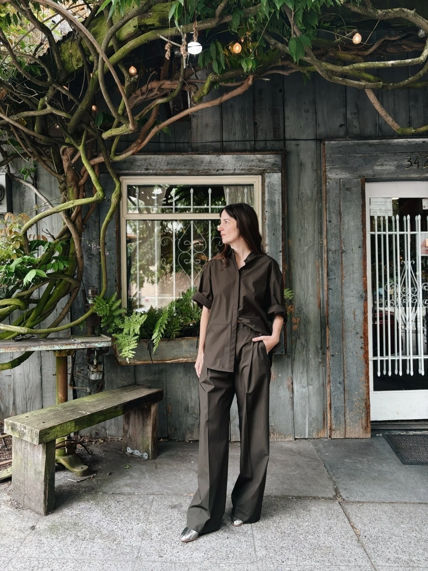 The Texar Short Sleeve Shirt with Waist Cord &amp; Pama Classic Cotton Trousers in Deep Forest from @christianwijnants 🍷🐜🐜
