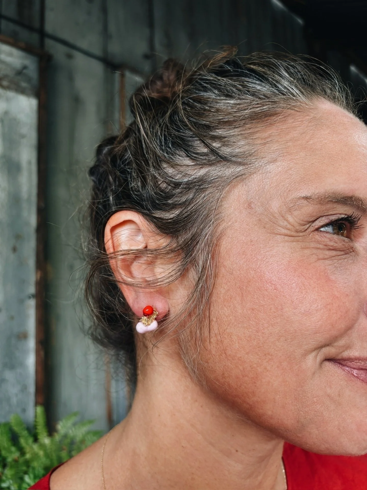The most fun air-dried clay earrings from @hannayoo_works 💕