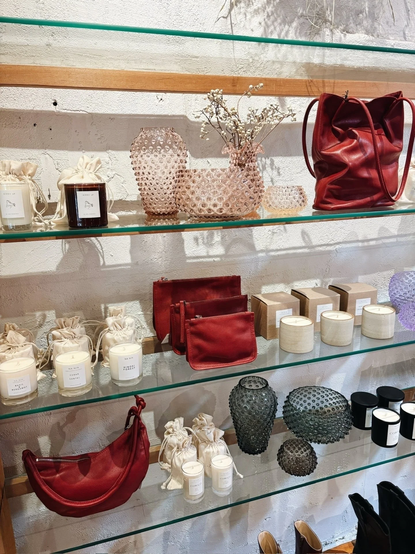 @are_studio bags in currant 😍
