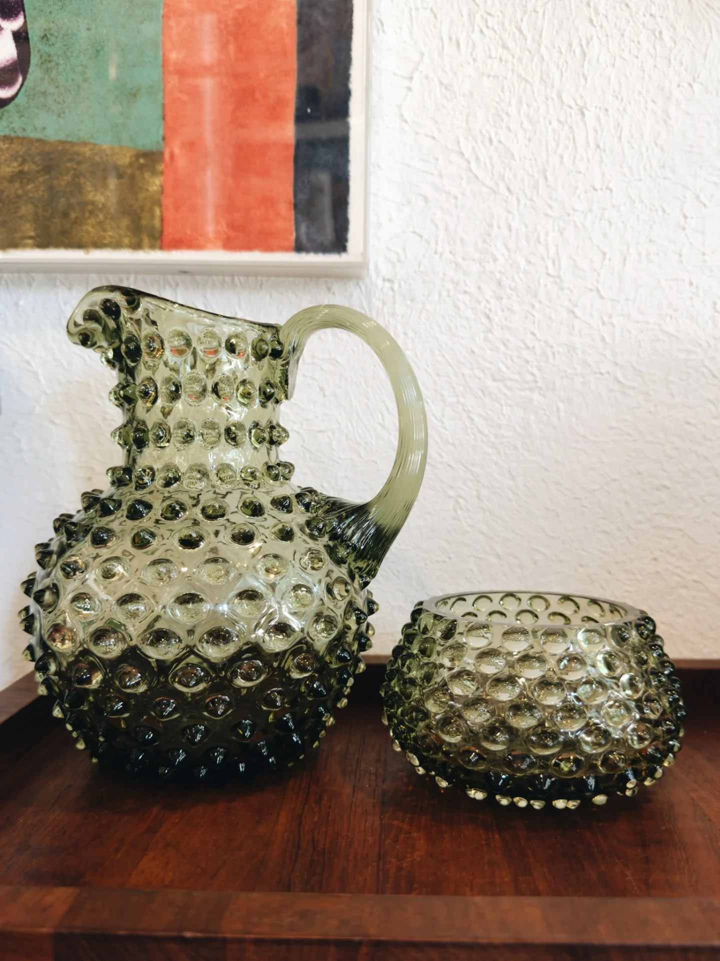 Our favorite Hobnail Glassware from @wantmaure 🐸