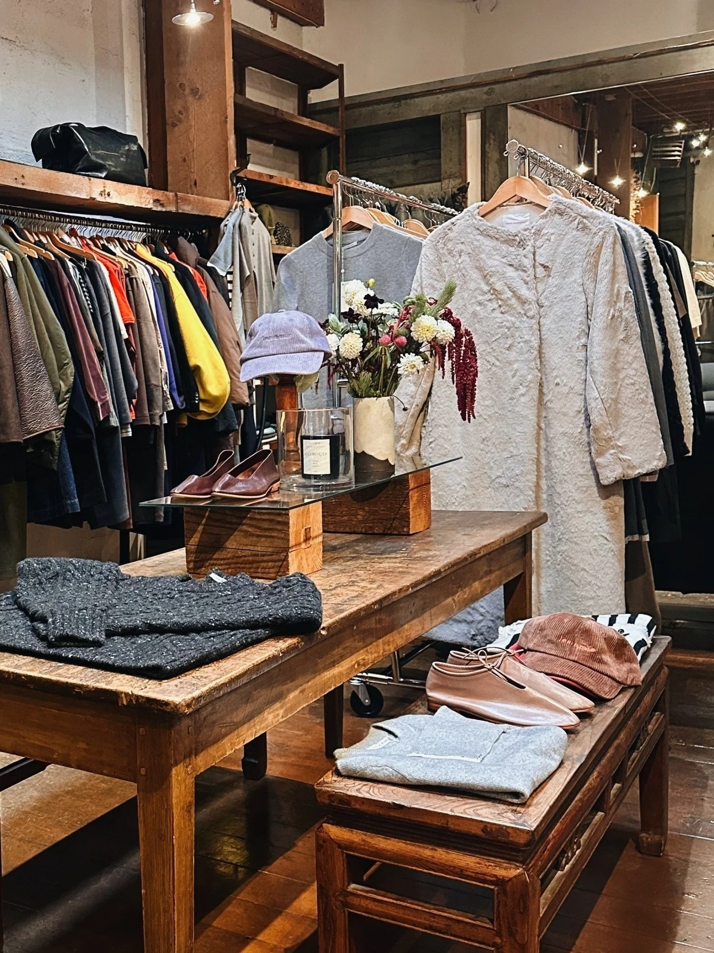 @maria_mcmanus_ is here 🤩 Come say hi and shop this special collection today from 11-6! 

Maria McManus is a New York-based designer known for luxurious, modern essentials with a lighter footprint. Her collections are crafted from the world&rsquo;s 