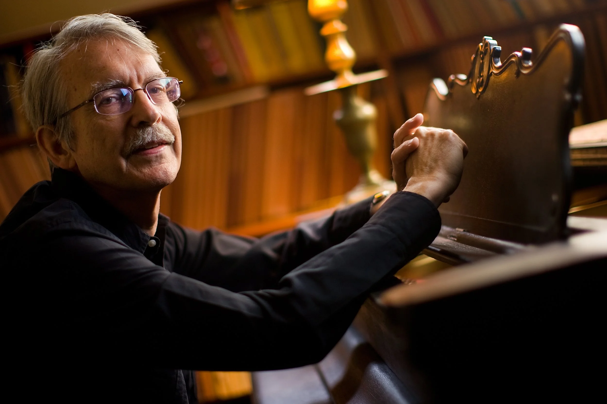 Watch Carley perform John Harbison's 'Chorale Cantata'