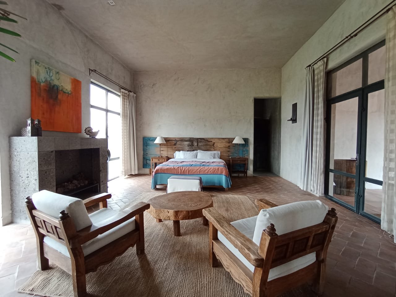 Suite 4 (1).jpeg