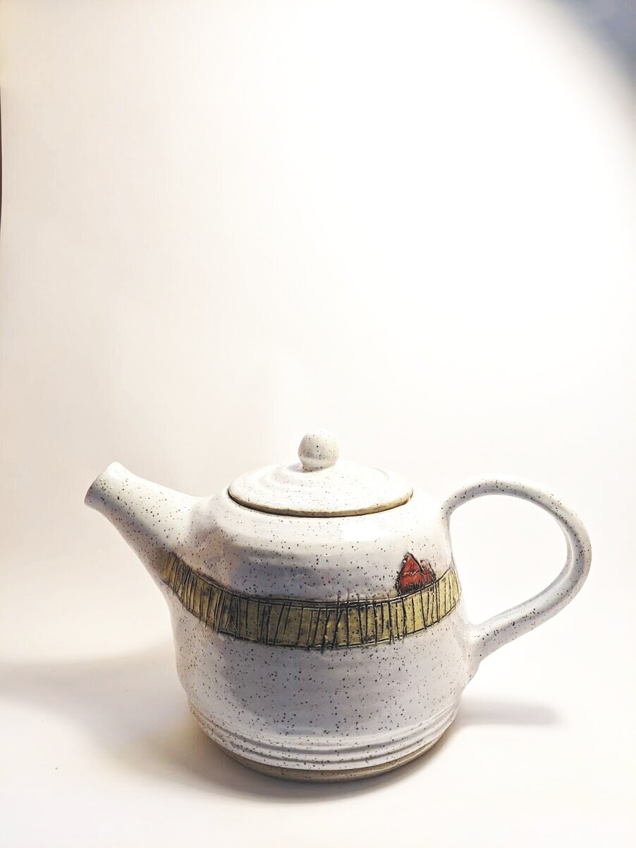 RedBarn-Prairie+Scene_teapot-front.jpg