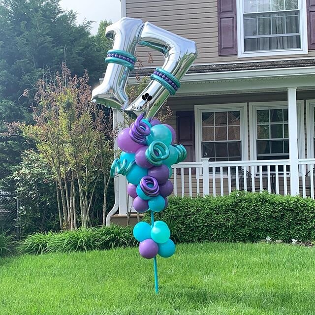 This was a unique birthday bouquet we did and as always we were so grateful. Happy Birthday we hope you enjoyed! Thank you for letting us bring you dream to life! .
.
#balloons #balloondecor #balloonbouquet #balloonsofinstagram #balloonsofny #happybi