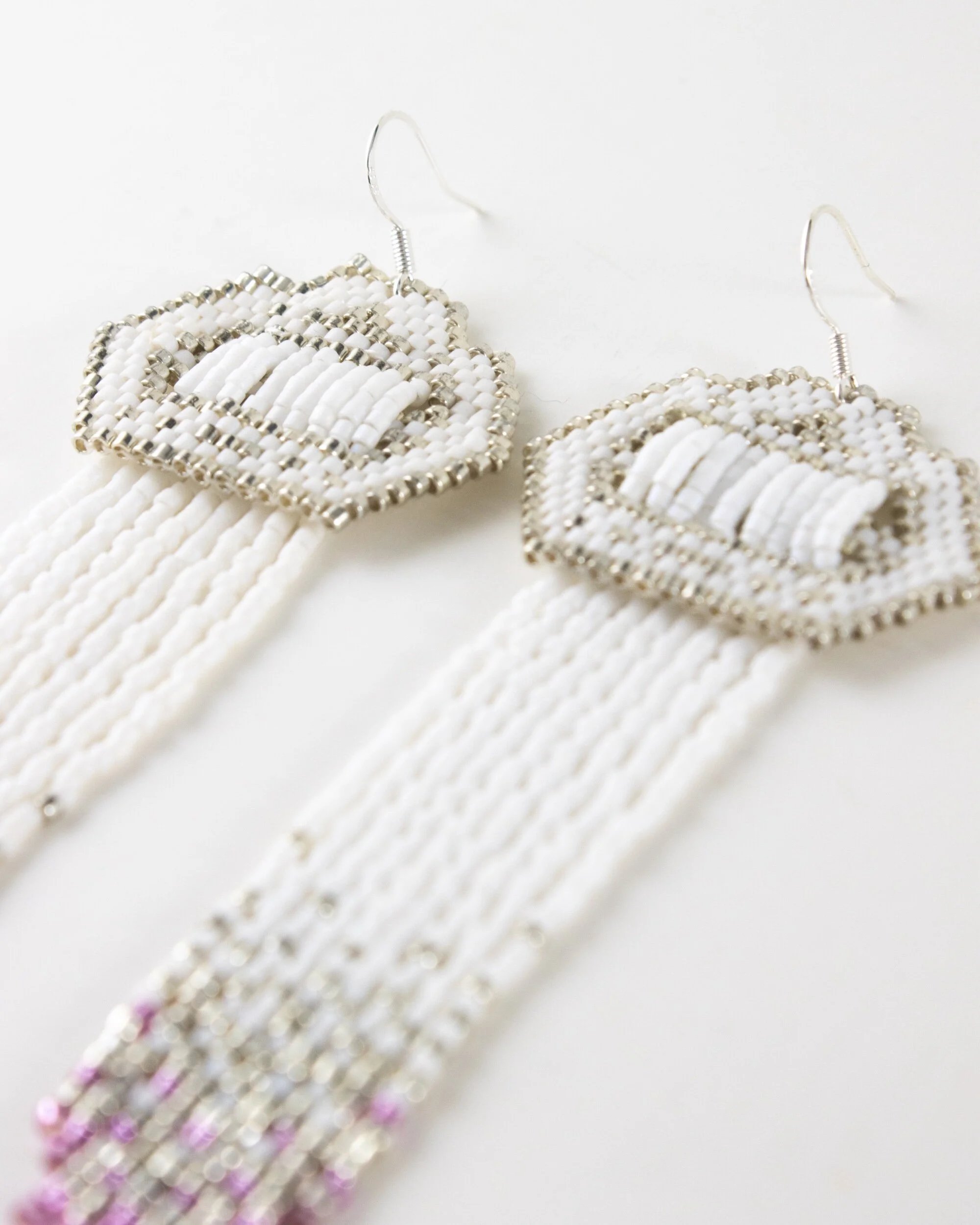 DC66F6CE-288D-4B9D-BE82-692544090D6F