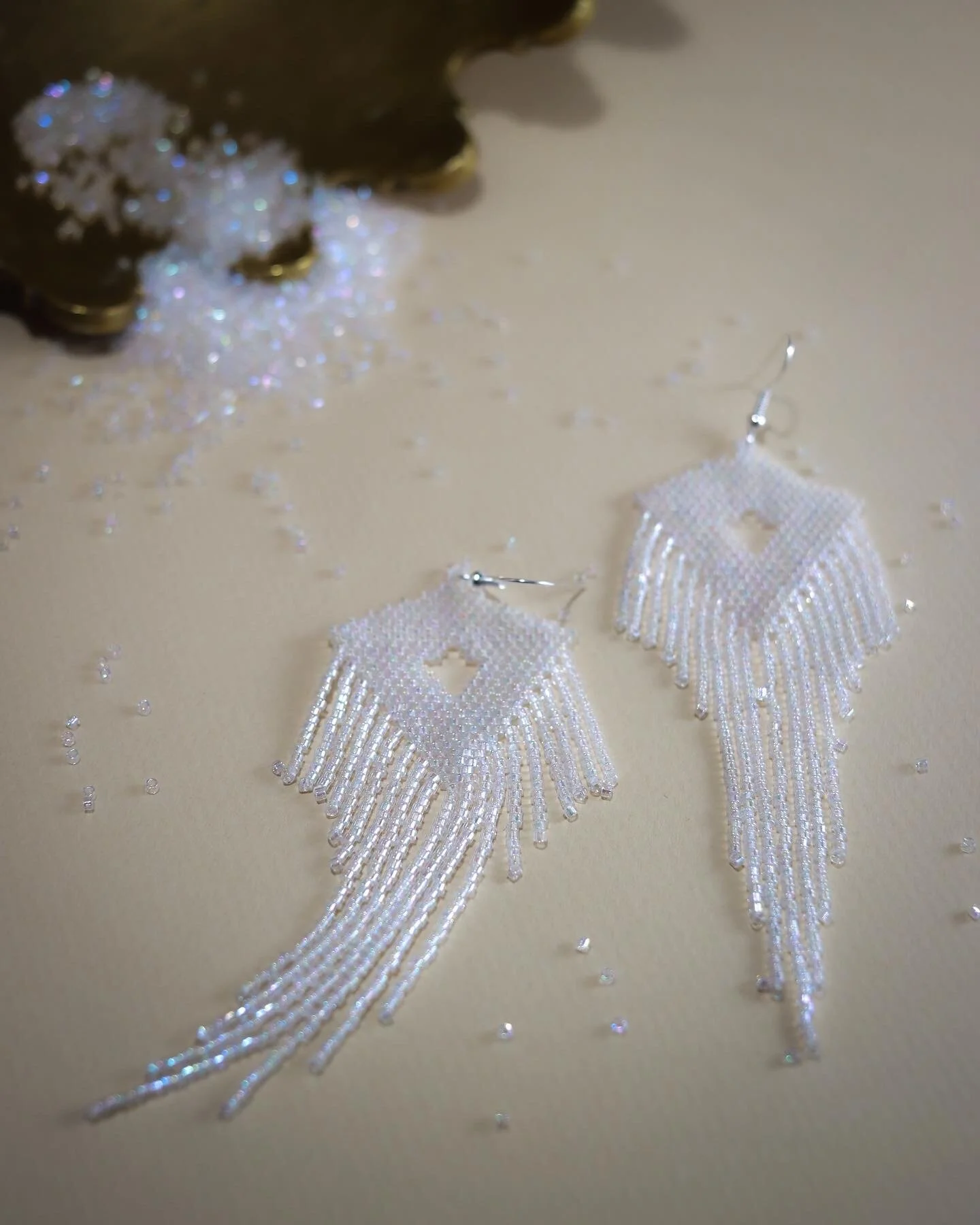 DDCBE21B-06CF-4C52-A5CF-110F78F3C9D8