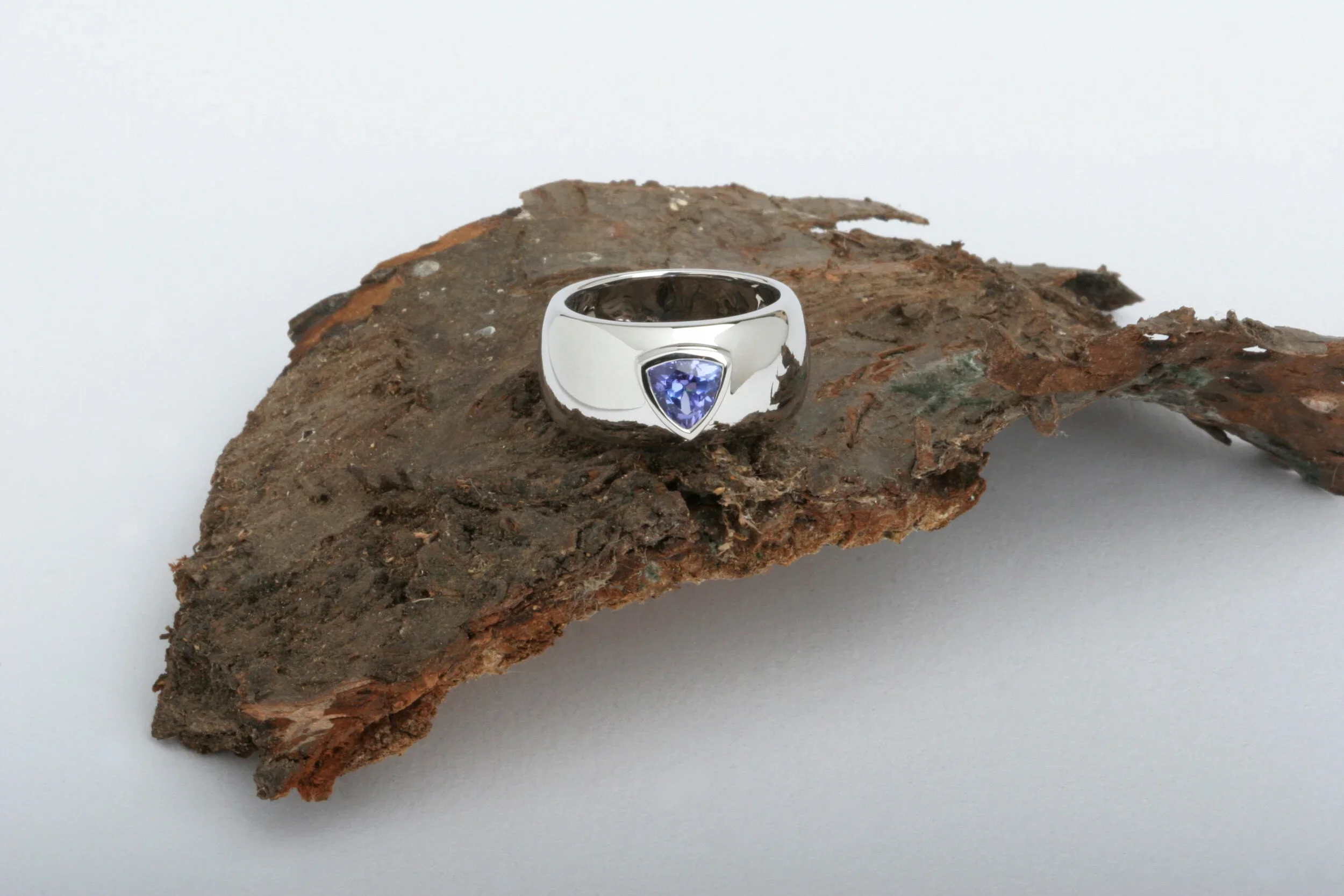 Tanzanite+Ring.webp