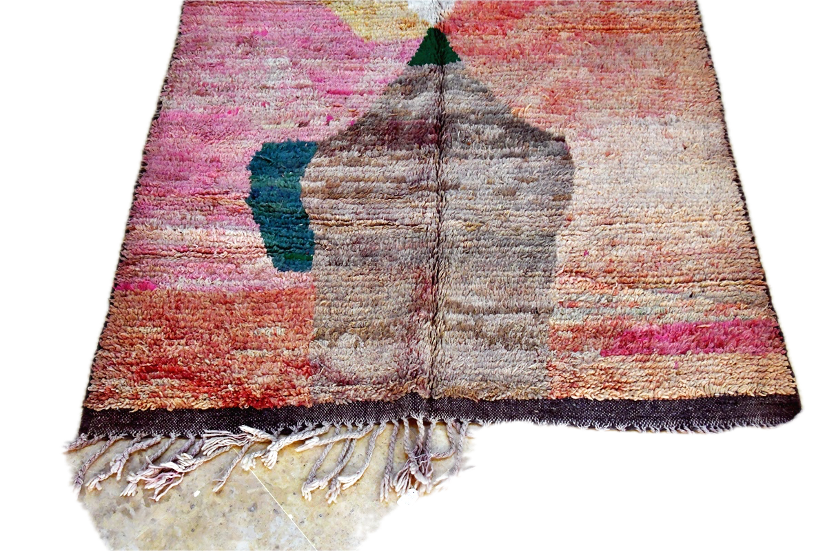 UBR 66-3 Background Removed.png