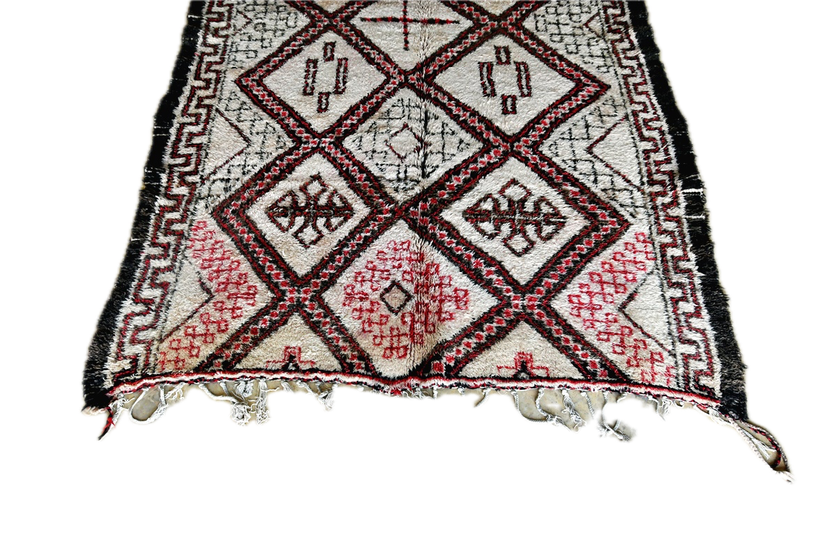 Marmoucha-Vintage-Moroccan-Rug00003.png