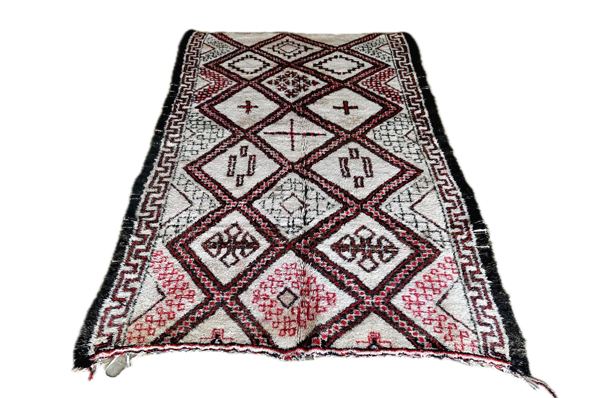 Marmoucha-Vintage-Moroccan-Rug00001.png