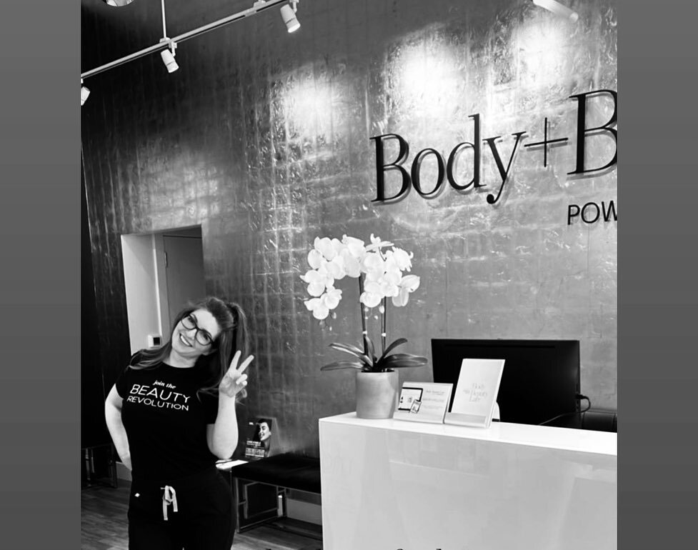 &ldquo;Don&rsquo;t cry because it&rsquo;s over.. Smile because it happened.&nbsp;&ldquo;
Dr. Seuss 
.
.
Thank you @bodyandbeautylab for all of the memories, for good friends, amazing peers, and astounding mentors.
@drbenjaminlam for guiding me since 