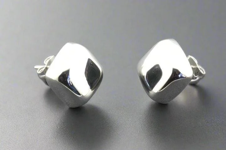 Makers-and-Providers-Squared-Silver-Earrings-MTE1250-CottonWool (3).jpg