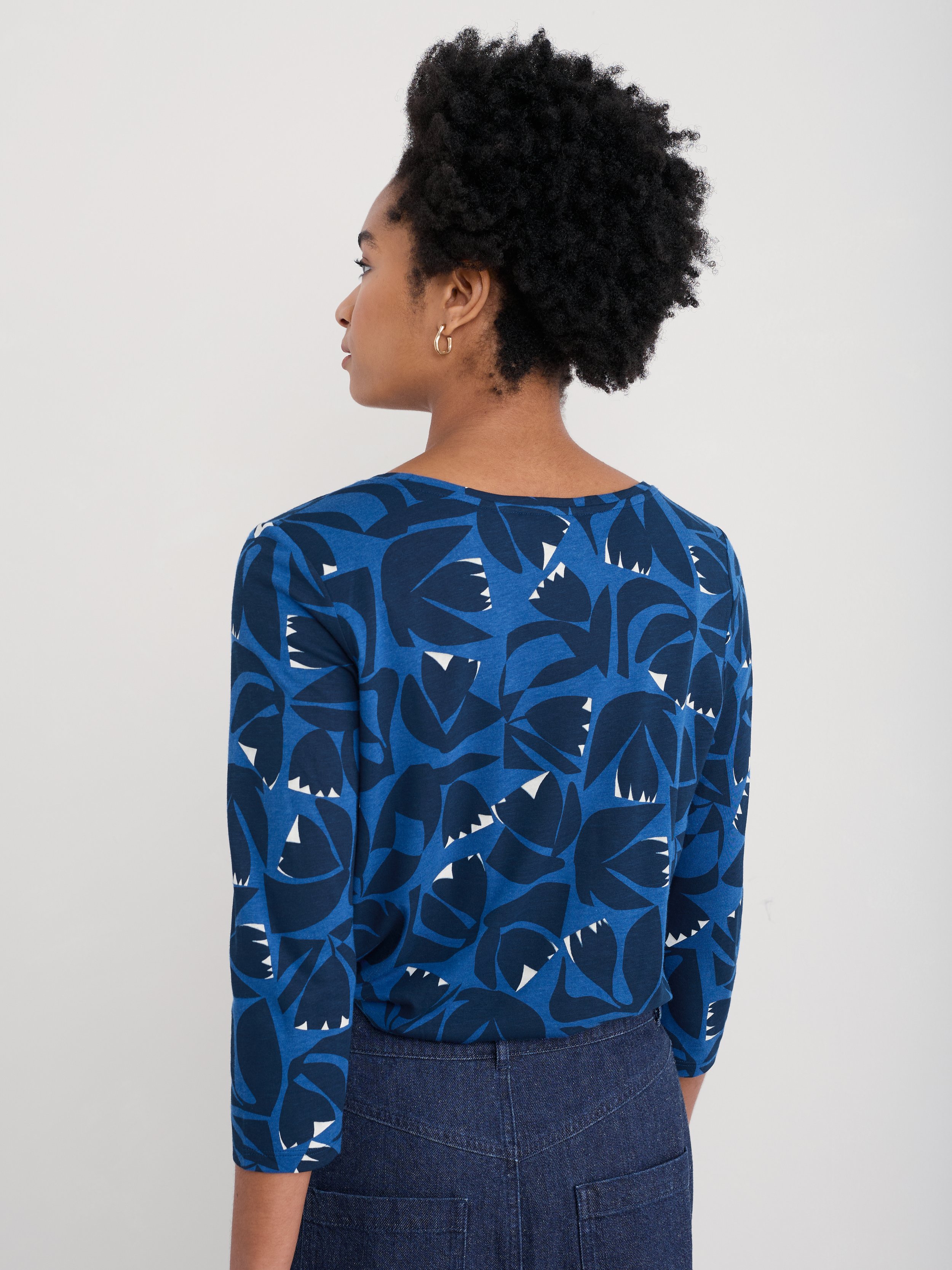 Seasalt-34 Appletree Top - Floral Cutout Ink -CottonWool 1 (3).jpg