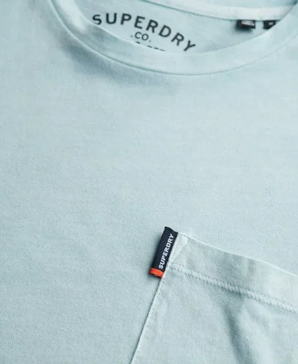 Superdry-Classic-Essential-Pocket-Tee-CottonWool (4).webp