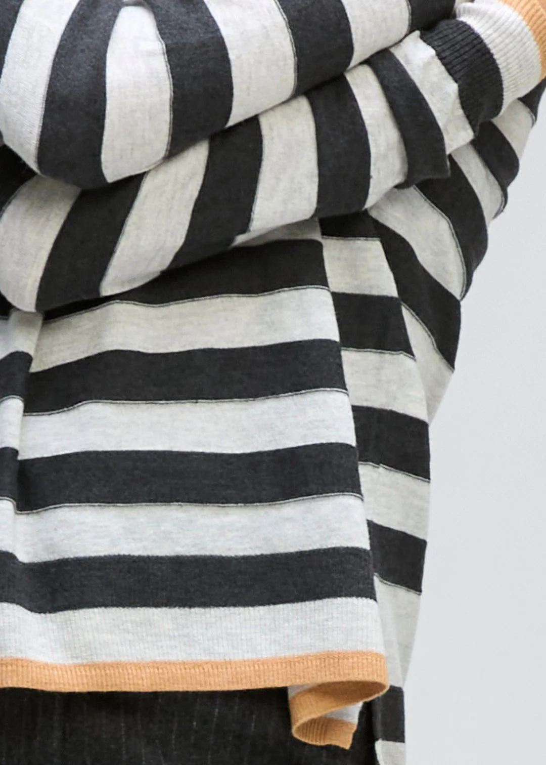 LD-and-Co-Stripe-V-Jumper-LC8165 LT MARL_CottonWool (2).jpg