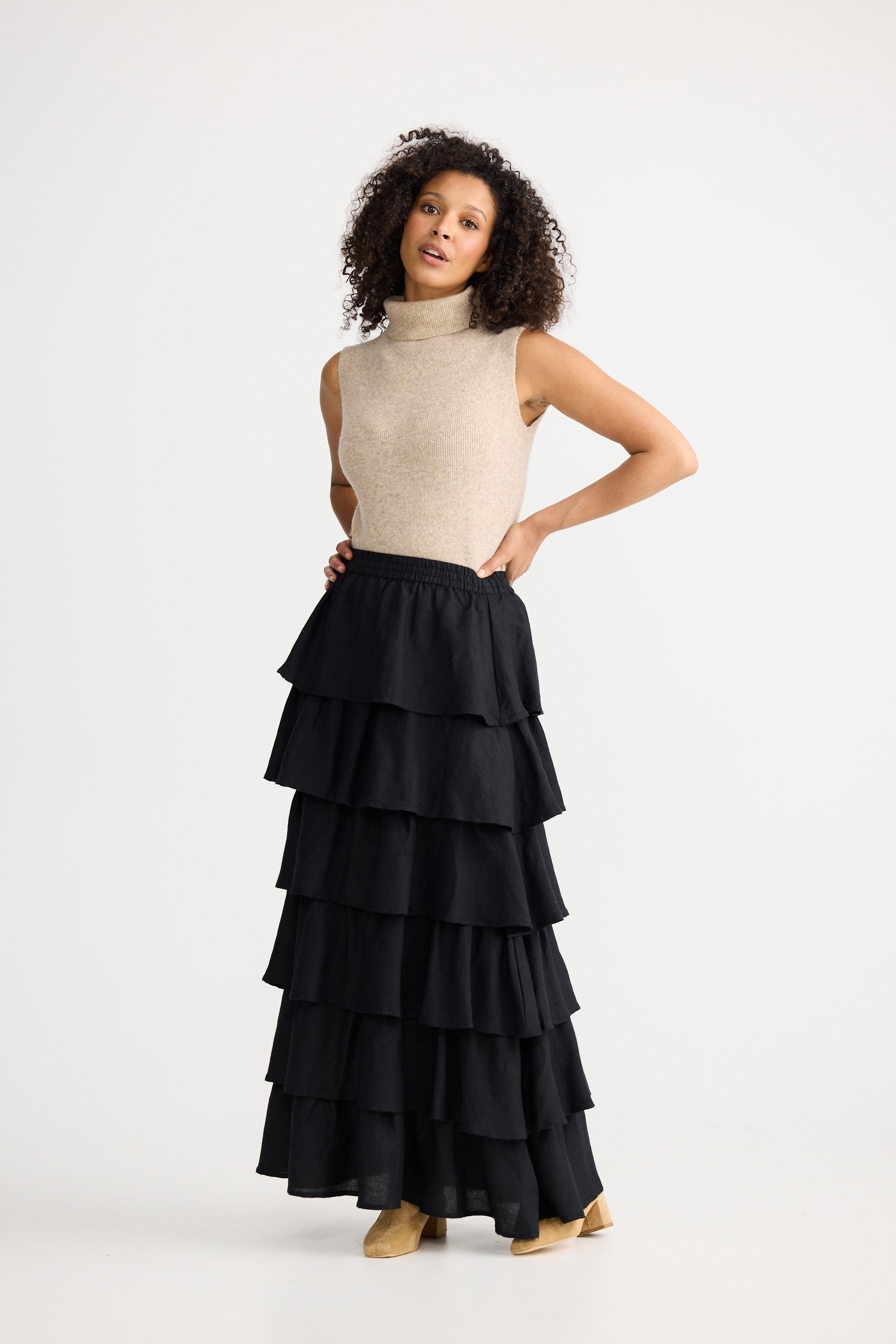 Shanty-SH26052-2_Neapolitan Skirt_Black_CottonWool (1).jpg