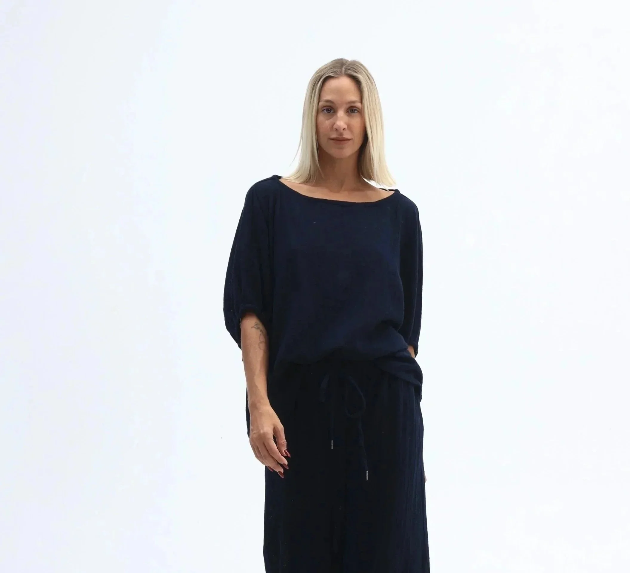 Carbon-Lucie-Slouch-Top-Navy-CottonWool