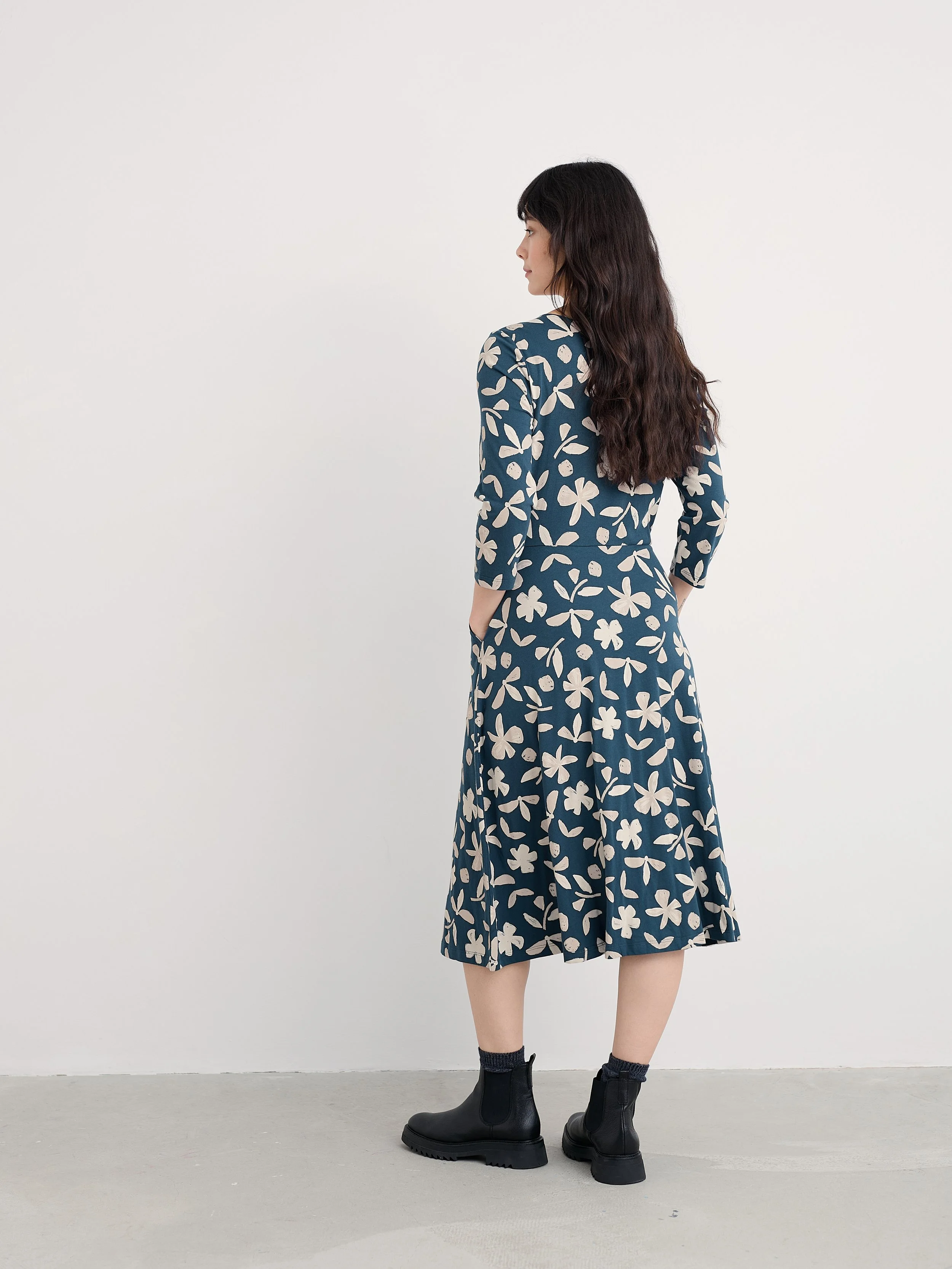 Seasalt-April Dress - Organic Shapes Dark Lugger - CottonWool (4).jpg