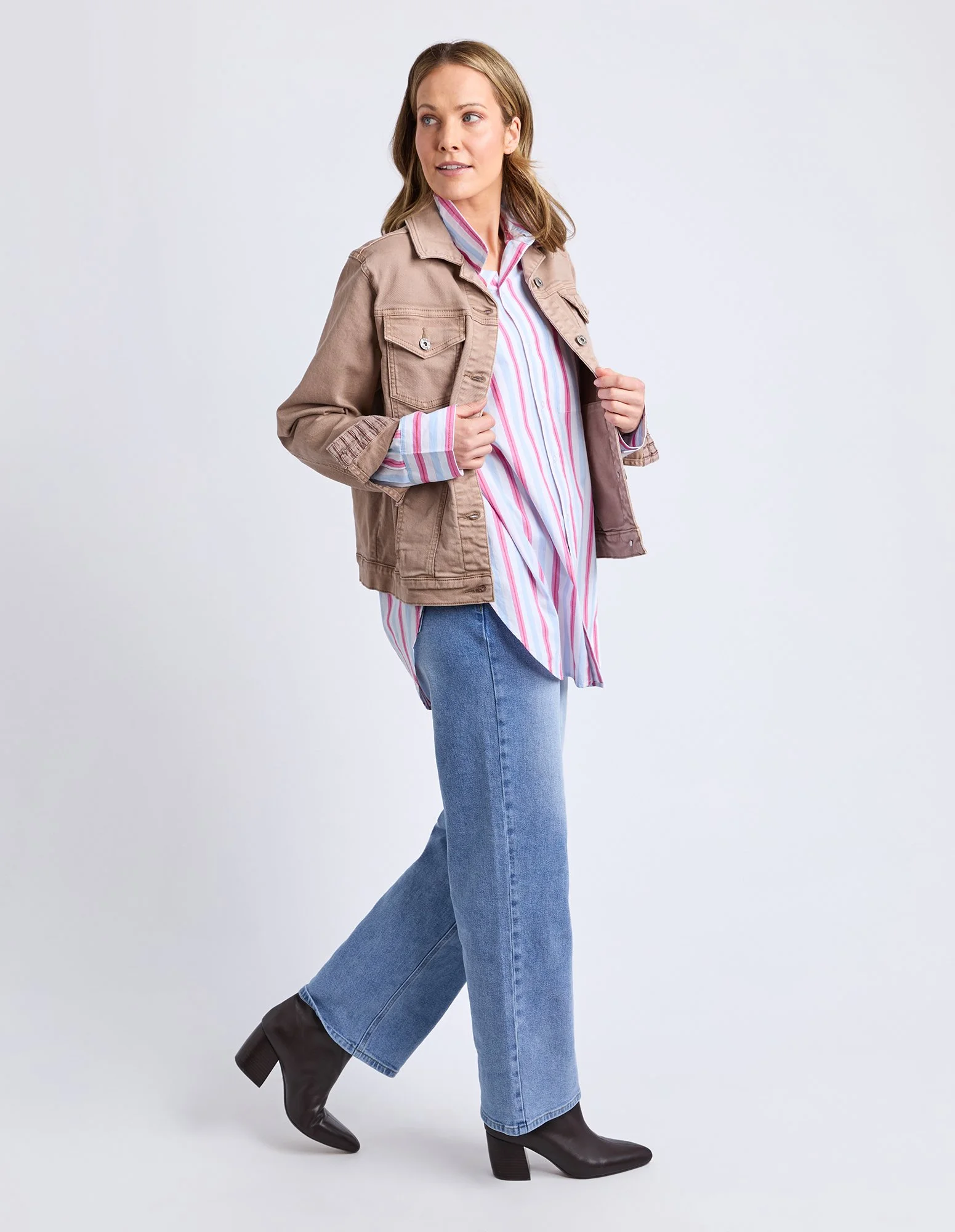 Elm-Tilly-Jacket-Taupe-81D1426-CottonWool (1).jpg