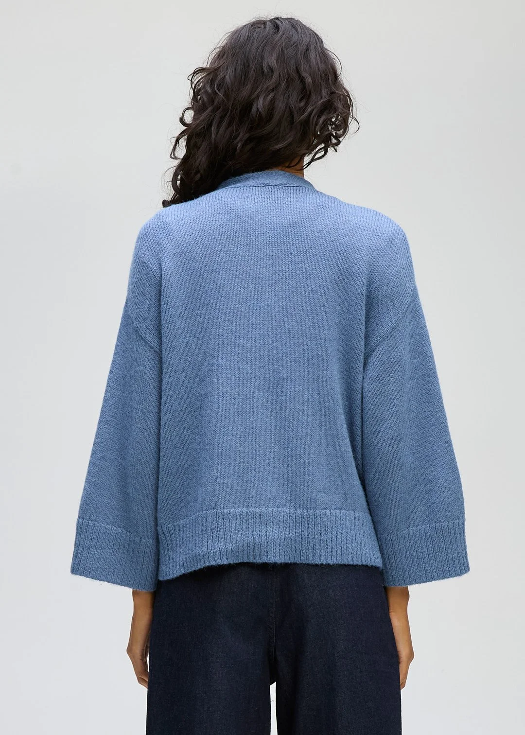LD-and-C0-Boxy-Detail-Cardi-LC8177 BLUE STONE_CottonWool (3).jpg