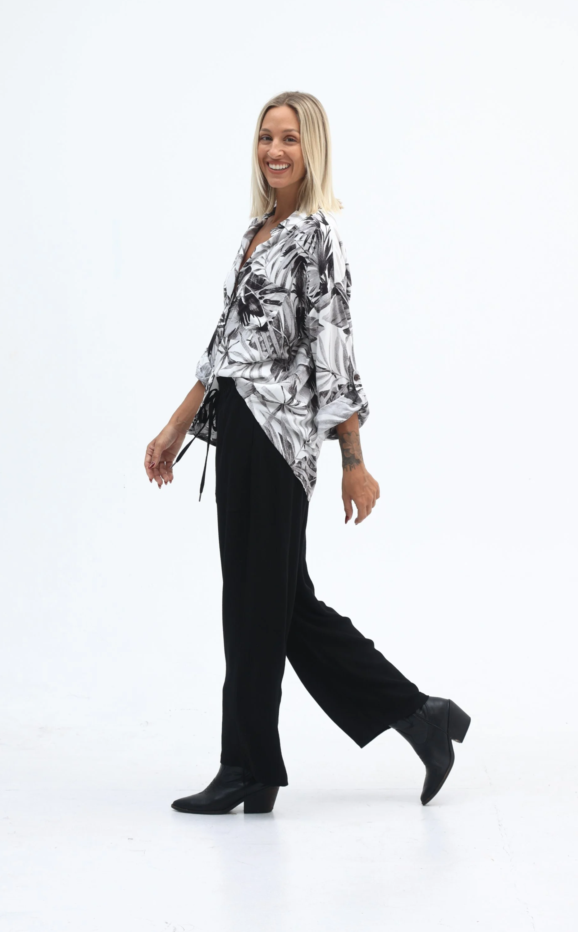 C2181+Kaia+Longlined+shirt+Black_+white+w+C4054+Luca+slouch+linen+Pant+-+Black-+IMGL0342.png
