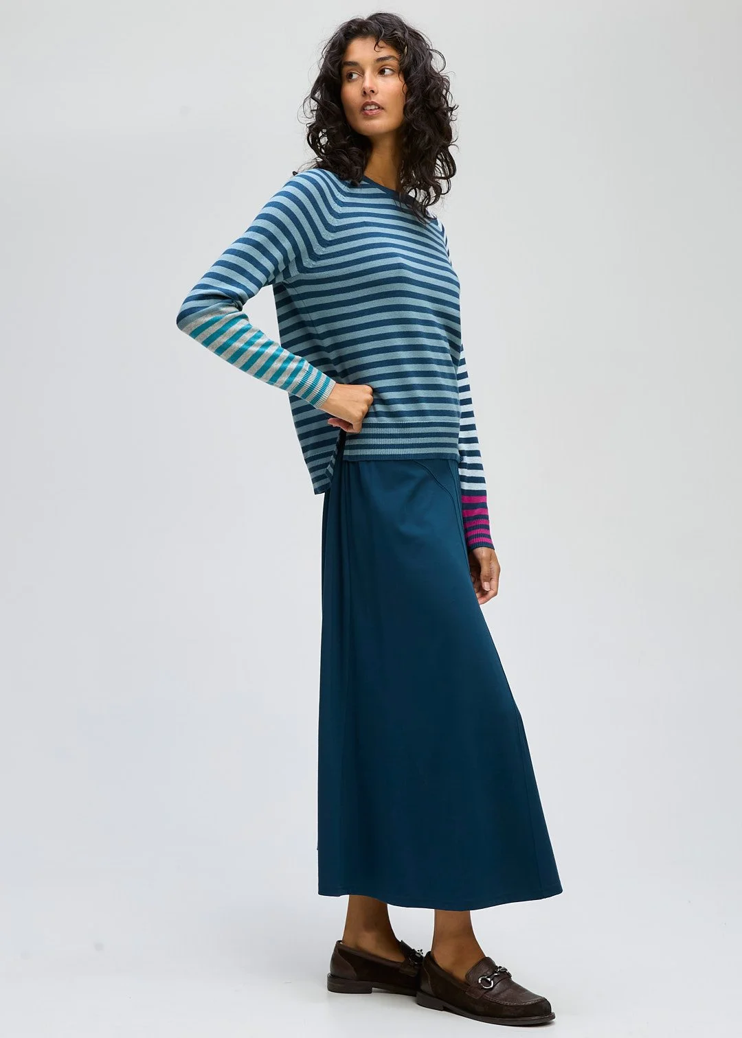 LD-and-Co-Retro-Bands-Crew-LC8168 TEAL_ CottonWool (1).jpg