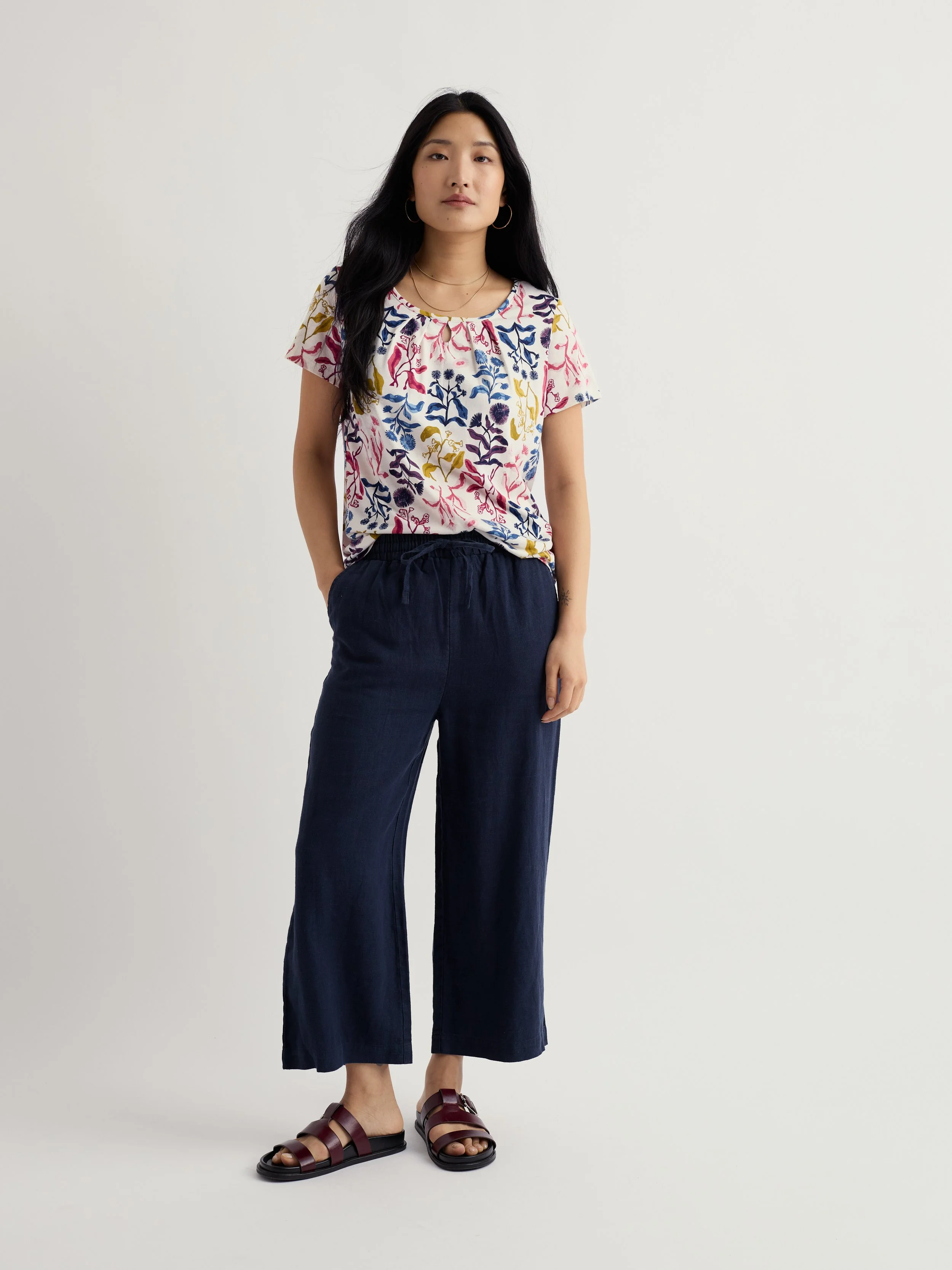Seasalt-Appletree T-Shirt - Inky Botanical Chalk - CottonWool (3).jpg
