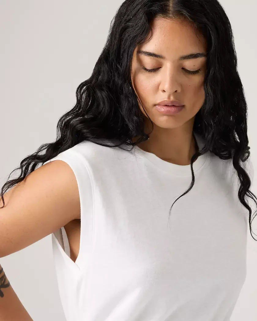 Levis-Boxy-Tank-White-CottonWool (6).webp