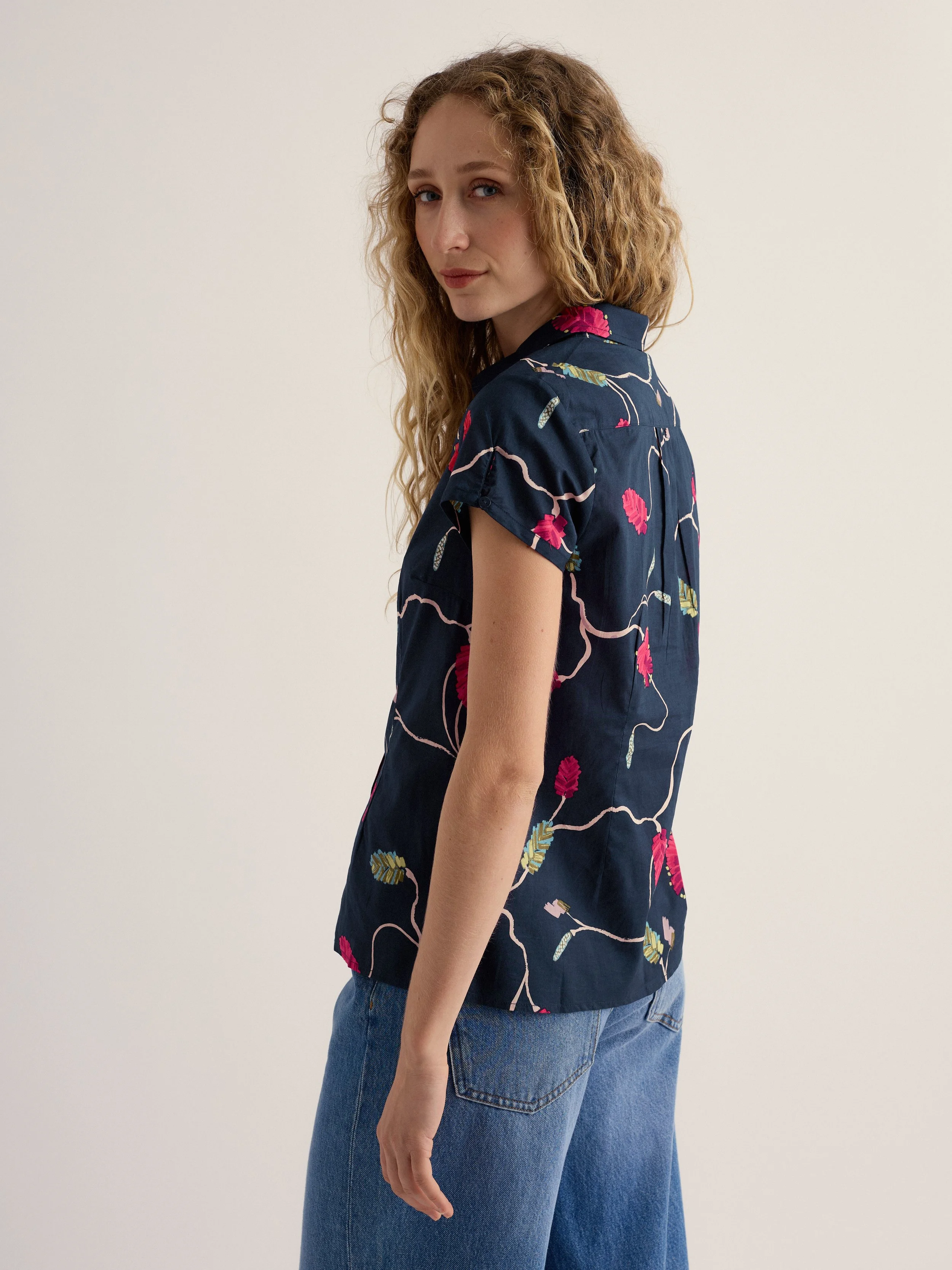 Seasalt-Rushmaker Shirt - Bottlebrush Maritime - CottonWool (3).jpg