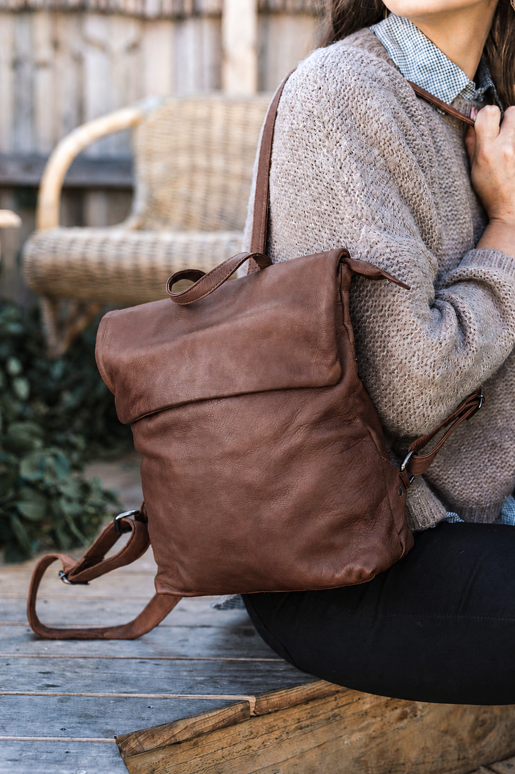 Dusky Robin Neve Leather Backpack Brown