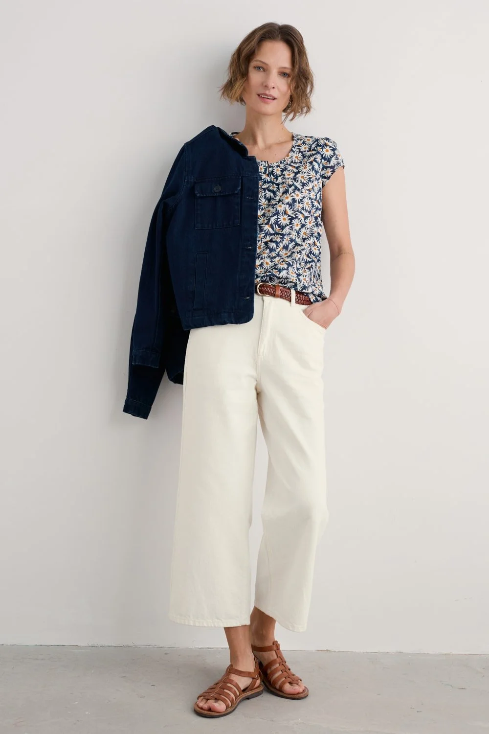 Seasalt-Garden-Gate-Top-Scatter-Daisy-CottonWool
